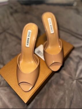 Steve Madden Patent Peep-Toe Mules in Nude